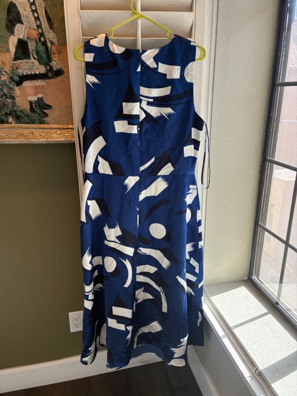 Ralph Lauren Blue and White Abstract Sleeveless V‑Neck Midi Dress - Picture 9 of 12